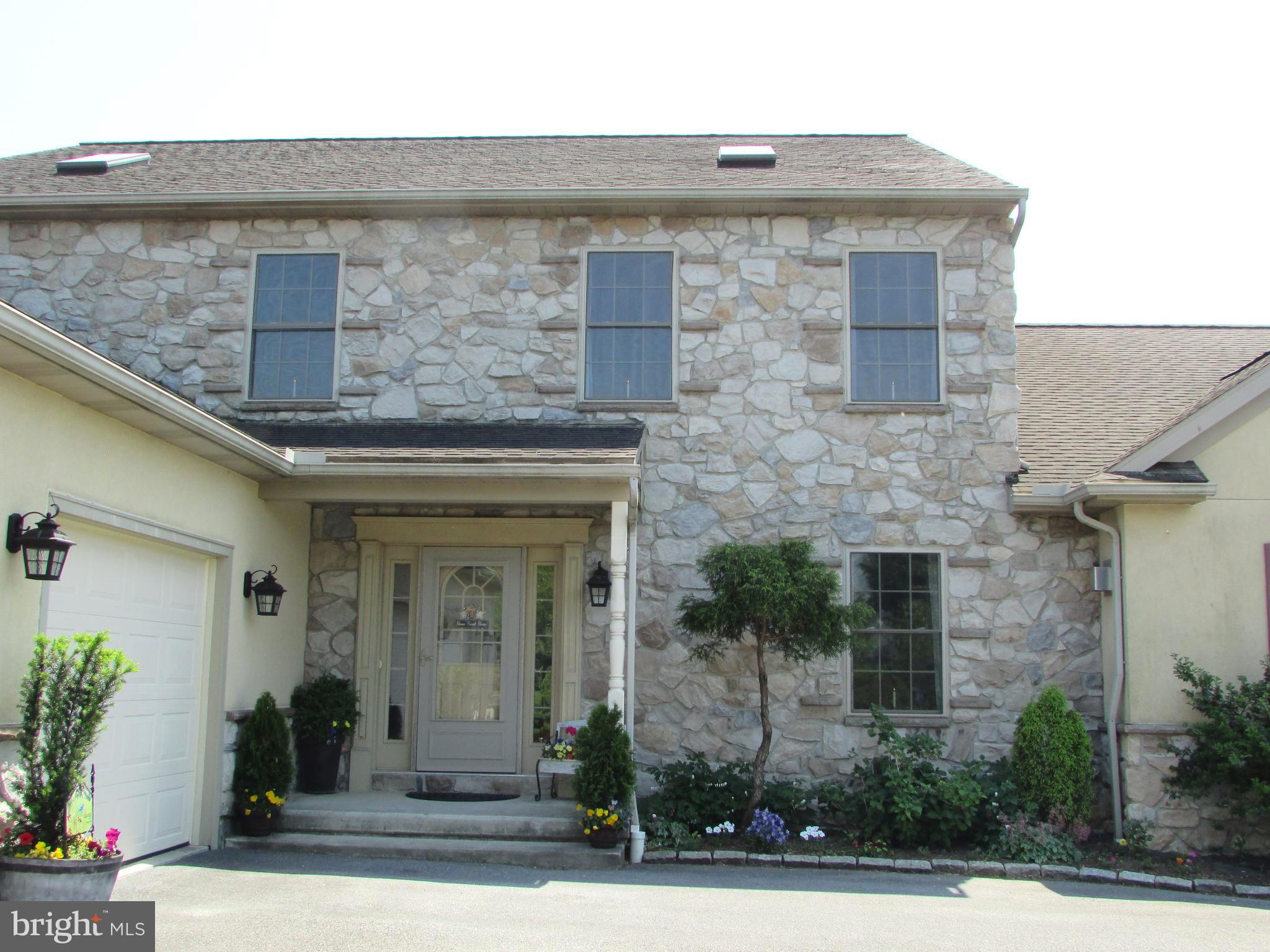 1400 Mentzer Road Lancaster, PA 17602 - Photo 3 of 45 Welcoming porch