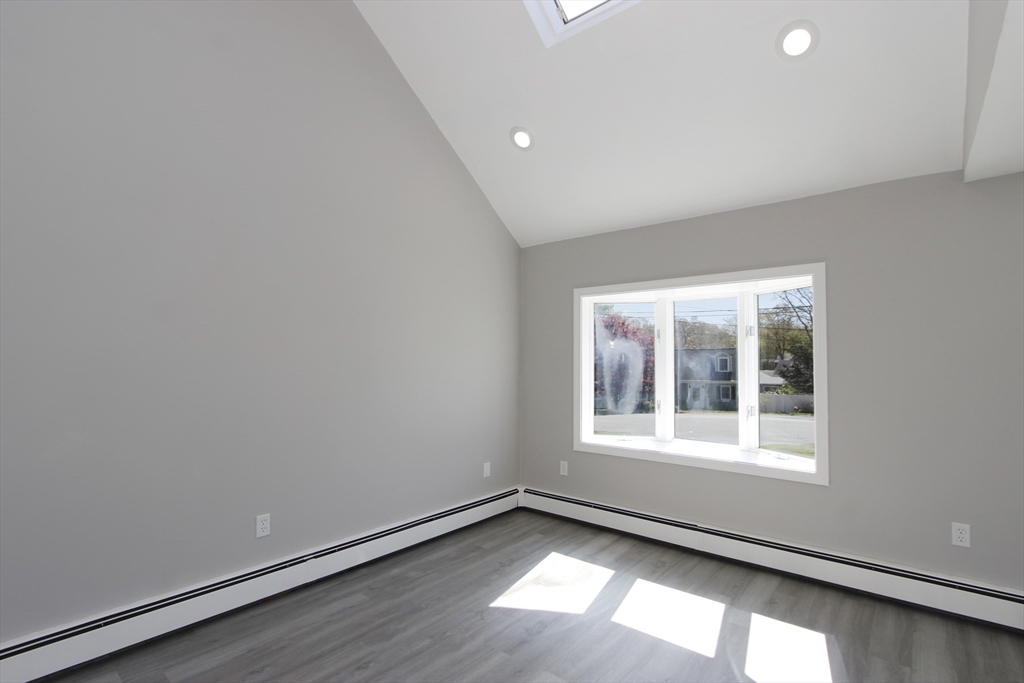 9 Blueberry Road Bourne, MA 02532 - Photo 4 of 24