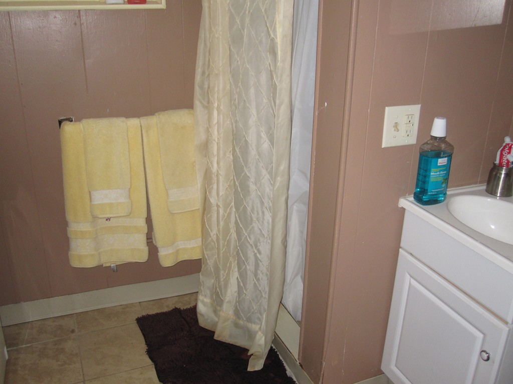 75 Braddock Street Springfield, MA 01109 - Photo 16 of 17 Gallery Image 16