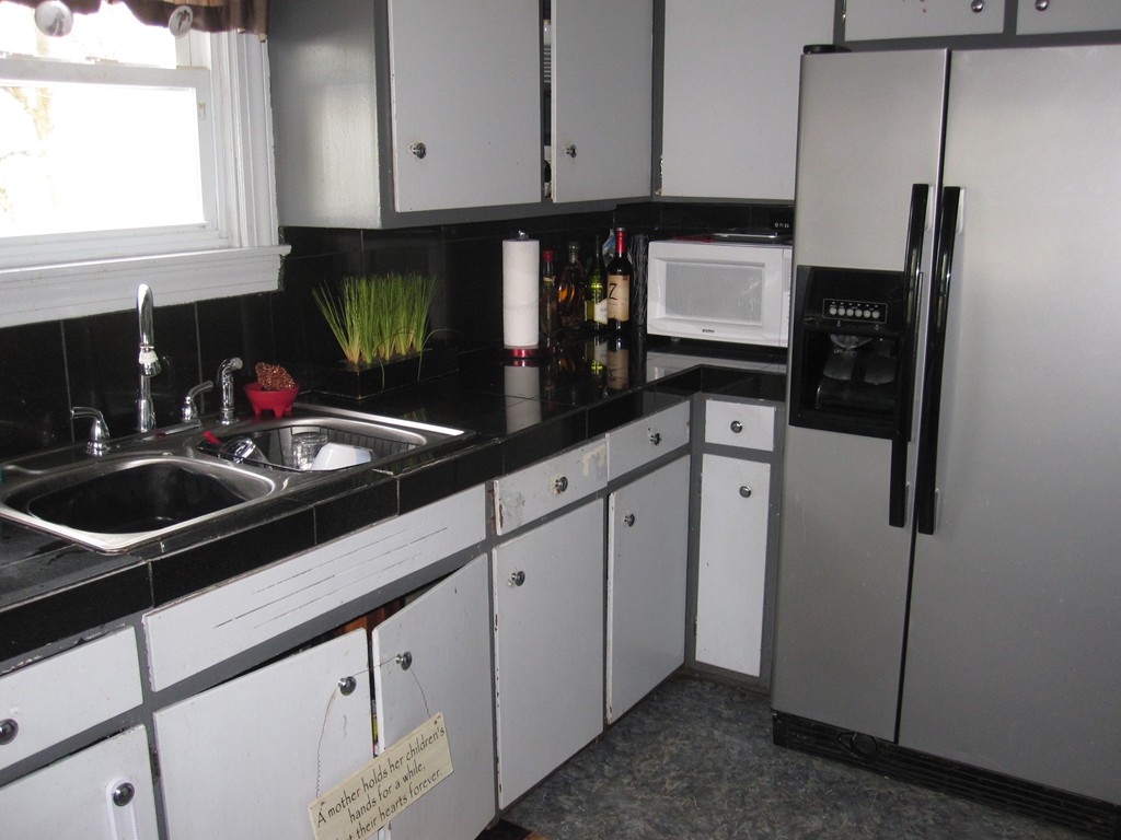 75 Braddock Street Springfield, MA 01109 - Photo 6 of 17 Gallery Image 6