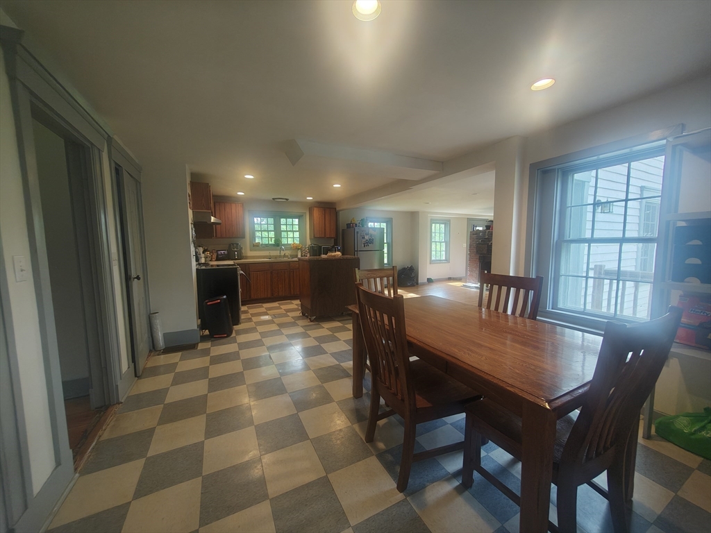 34 George Street Mendon, MA 01756 - Photo 11 of 34