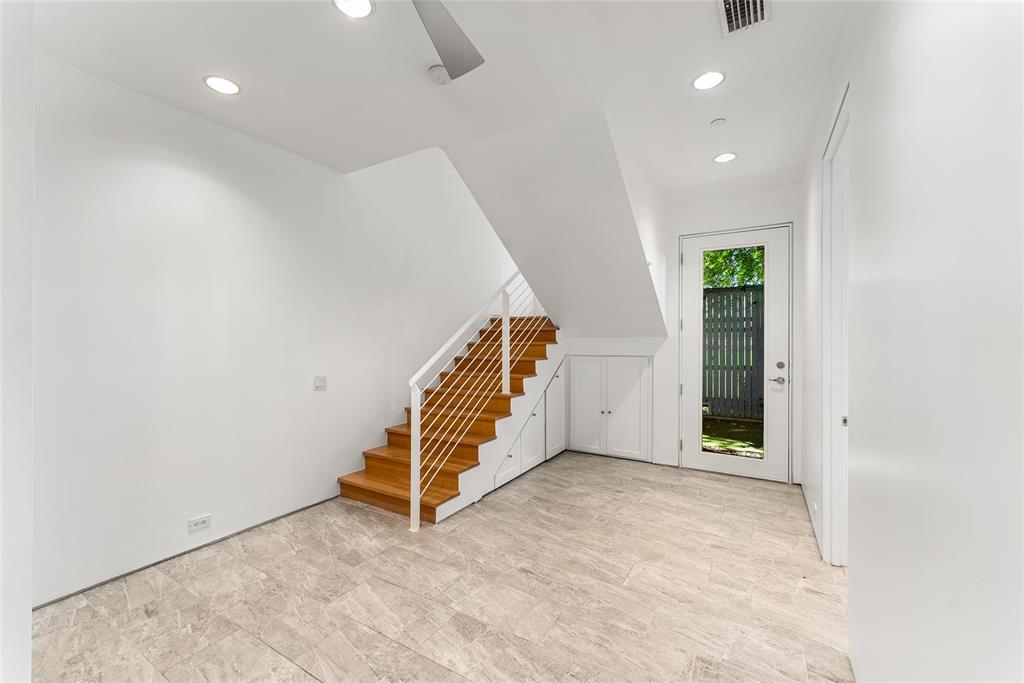 1505 North Haskell Avenue, Unit 5 Dallas, TX 75204 - Photo 31 of 40 en view interior of a house with stairs