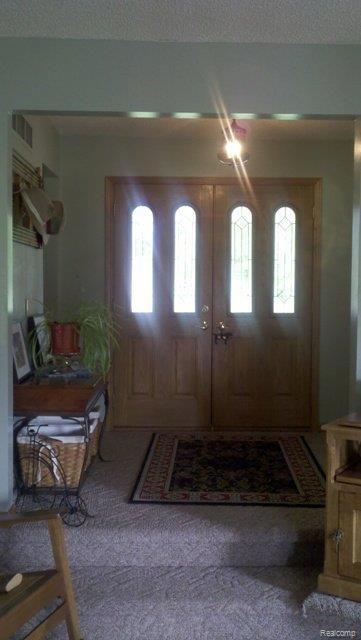 3696 Swarthout Road Pinckney, MI 48169 - Photo 5 of 20 Foyer.jpg