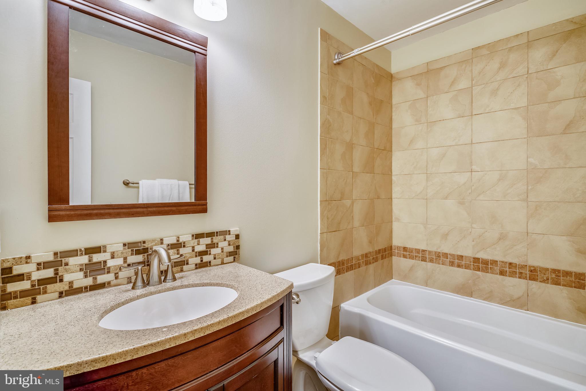 2202 Notely Lane Crofton, MD 21114 - Photo 24 of 27 Hallway updated full bath