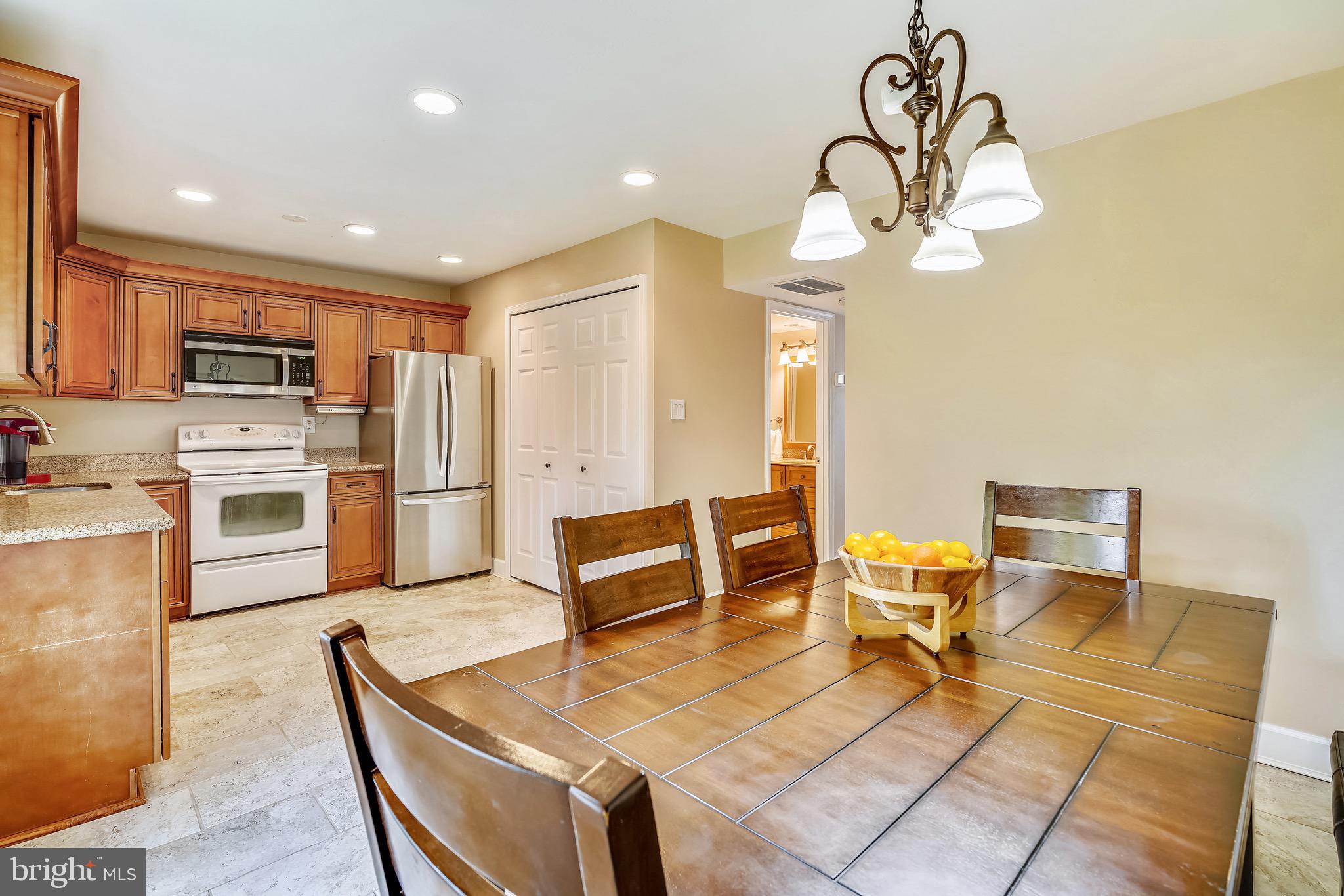 2202 Notely Lane Crofton, MD 21114 - Photo 10 of 27 Plenty of room for large dining table