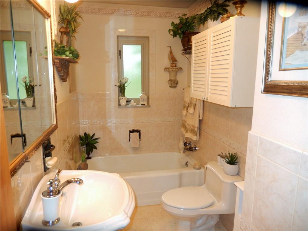 444 McClelland Road Canonsburg, PA 15317 - Photo 15 of 25 Gallery Image 15