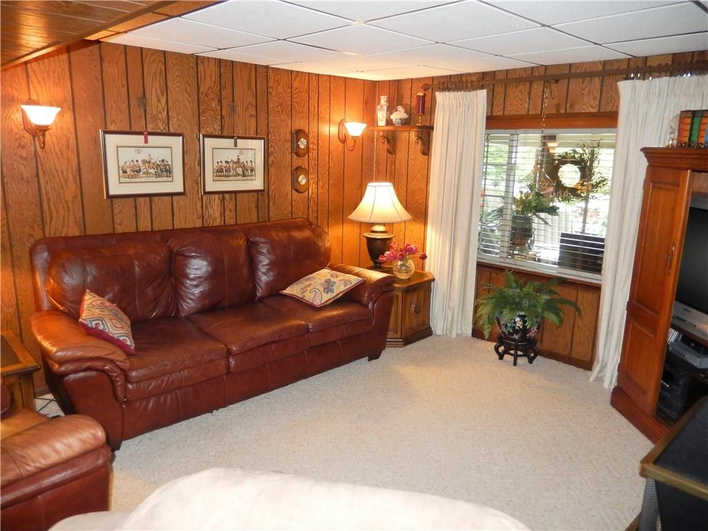 444 McClelland Road Canonsburg, PA 15317 - Photo 16 of 25 Gallery Image 16