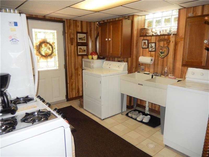 444 McClelland Road Canonsburg, PA 15317 - Photo 20 of 25 Gallery Image 20