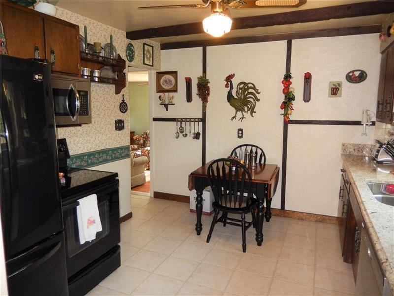 444 McClelland Road Canonsburg, PA 15317 - Photo 3 of 25 Gallery Image 3