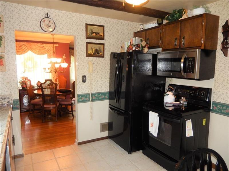 444 McClelland Road Canonsburg, PA 15317 - Photo 4 of 25 Gallery Image 4