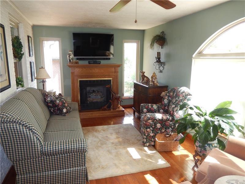 444 McClelland Road Canonsburg, PA 15317 - Photo 9 of 25 Gallery Image 9