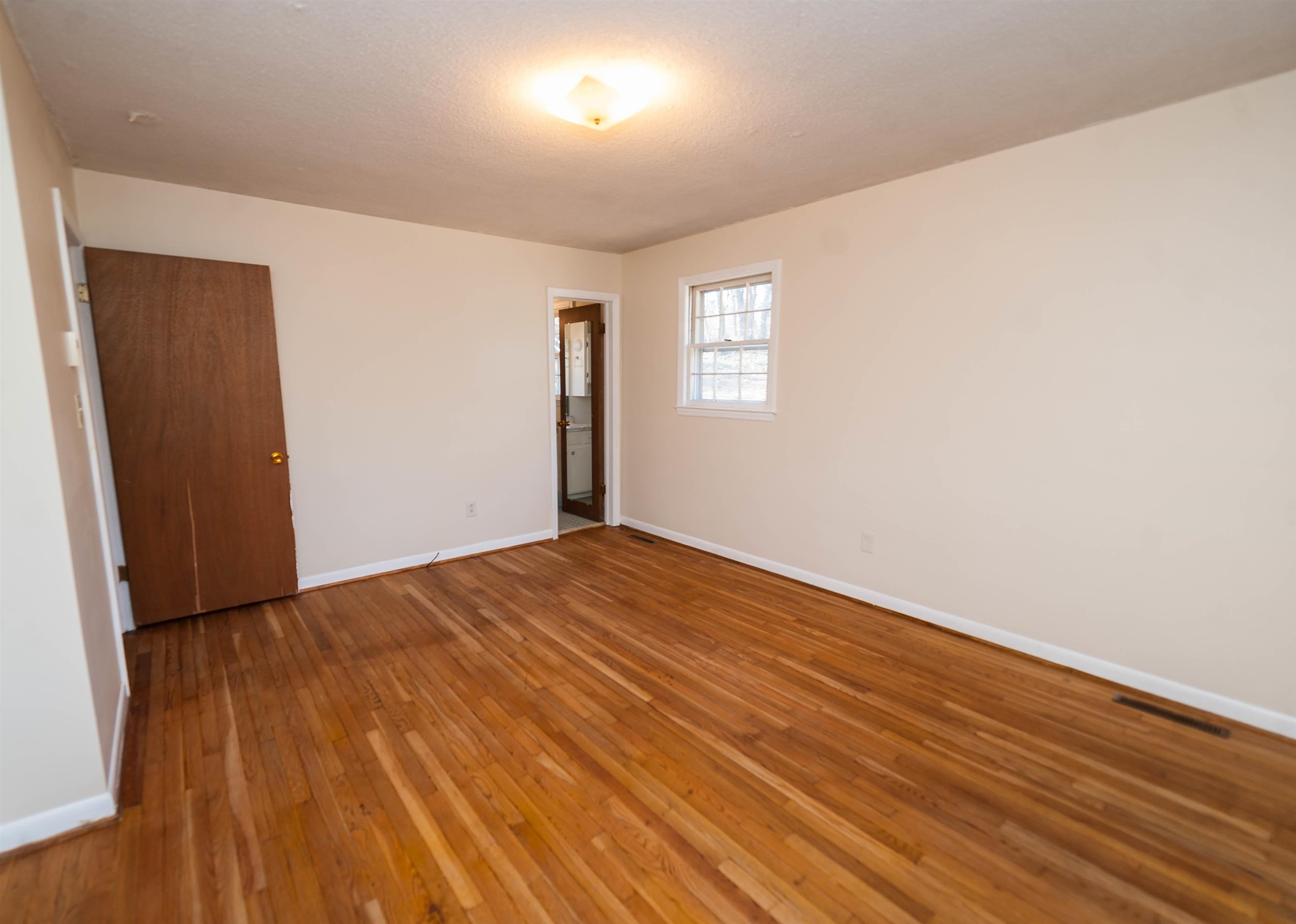 102 Vanderbilt Road Spartanburg, SC 29301 - Photo 11 of 32 Gallery Image 11