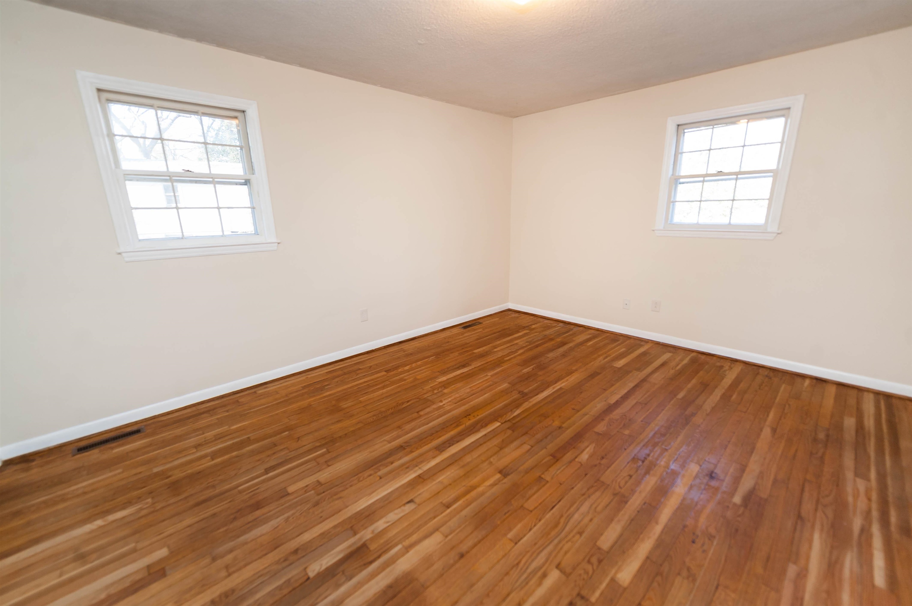 102 Vanderbilt Road Spartanburg, SC 29301 - Photo 10 of 32 Gallery Image 10