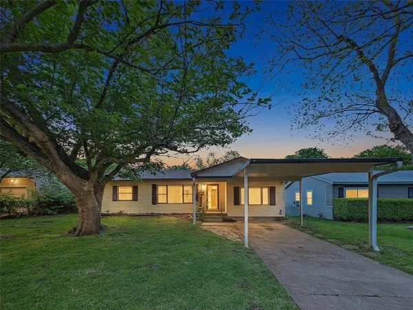$293,500 | 2310 Ridgewood Street, Irving, TX 75062