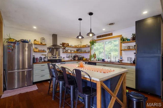 $275,000 | 12151 County Road 5220, Rolla, MO 65401