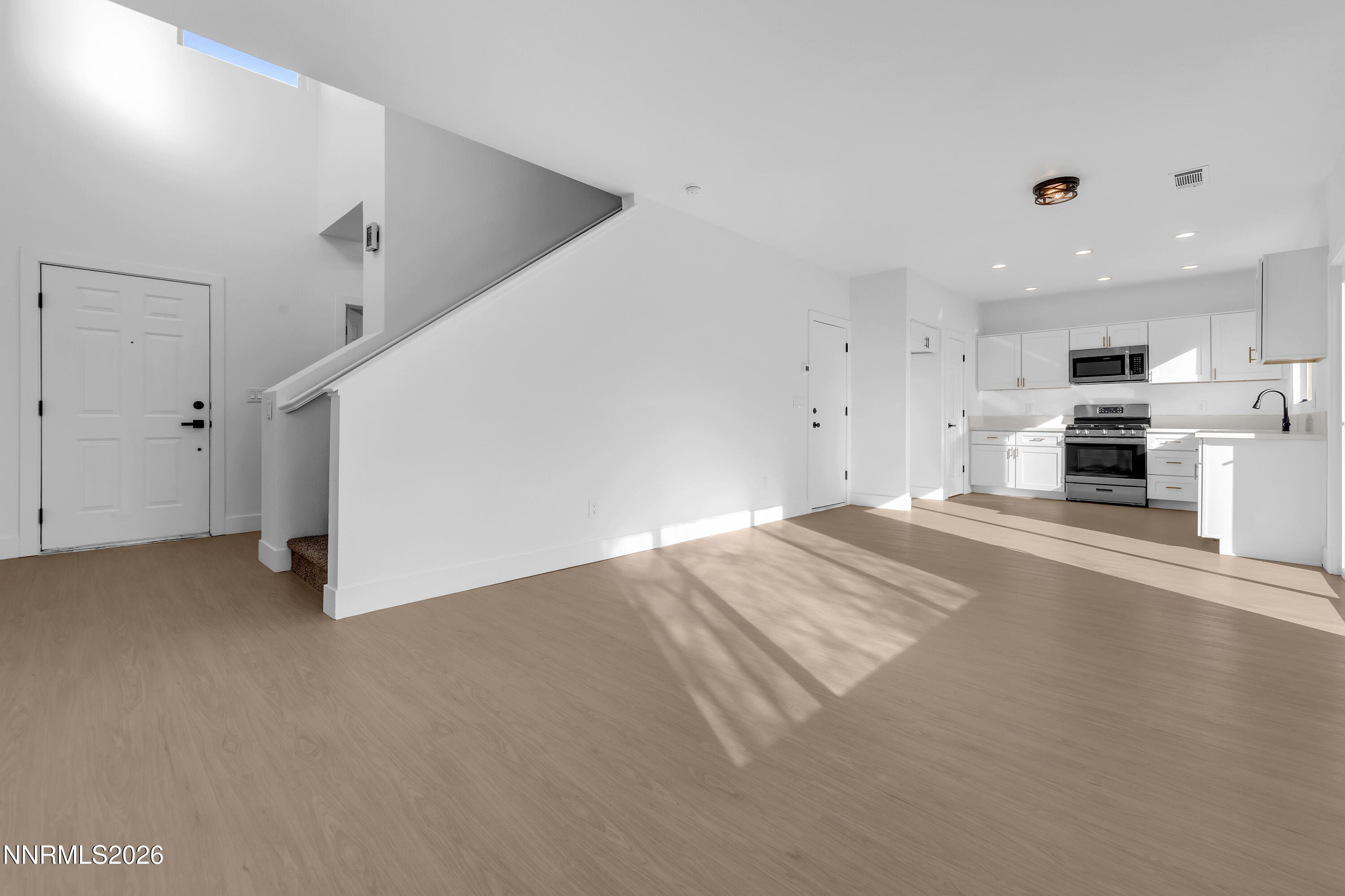 4060 Bristlecone Court Reno, NV 89502 - Photo 4 of 33 Bristlecone4060-004