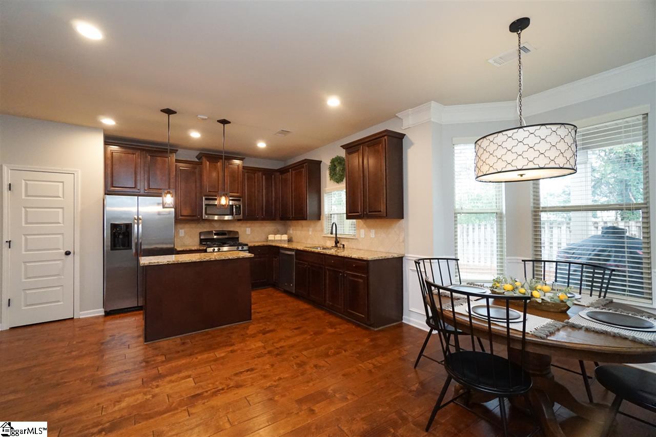 9 Howden Place Simpsonville, SC 29681 - Photo 2 of 32 Gallery Image 2