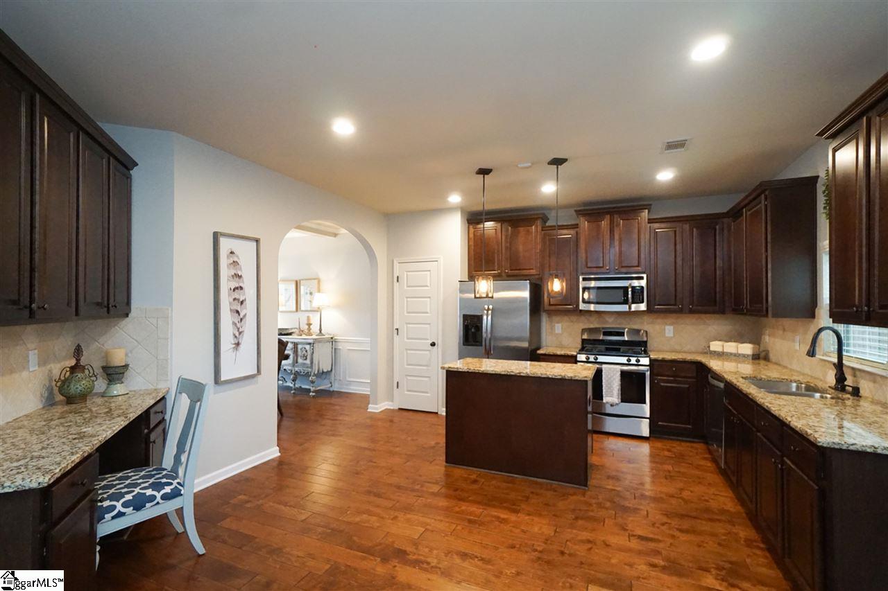 9 Howden Place Simpsonville, SC 29681 - Photo 11 of 32 Gallery Image 11