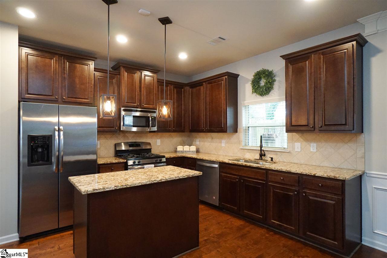 9 Howden Place Simpsonville, SC 29681 - Photo 12 of 32 Gallery Image 12
