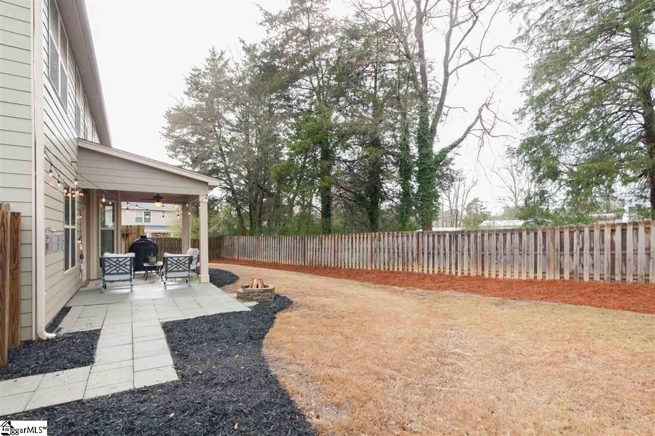 9 Howden Place Simpsonville, SC 29681 - Photo 5 of 32 Gallery Image 5