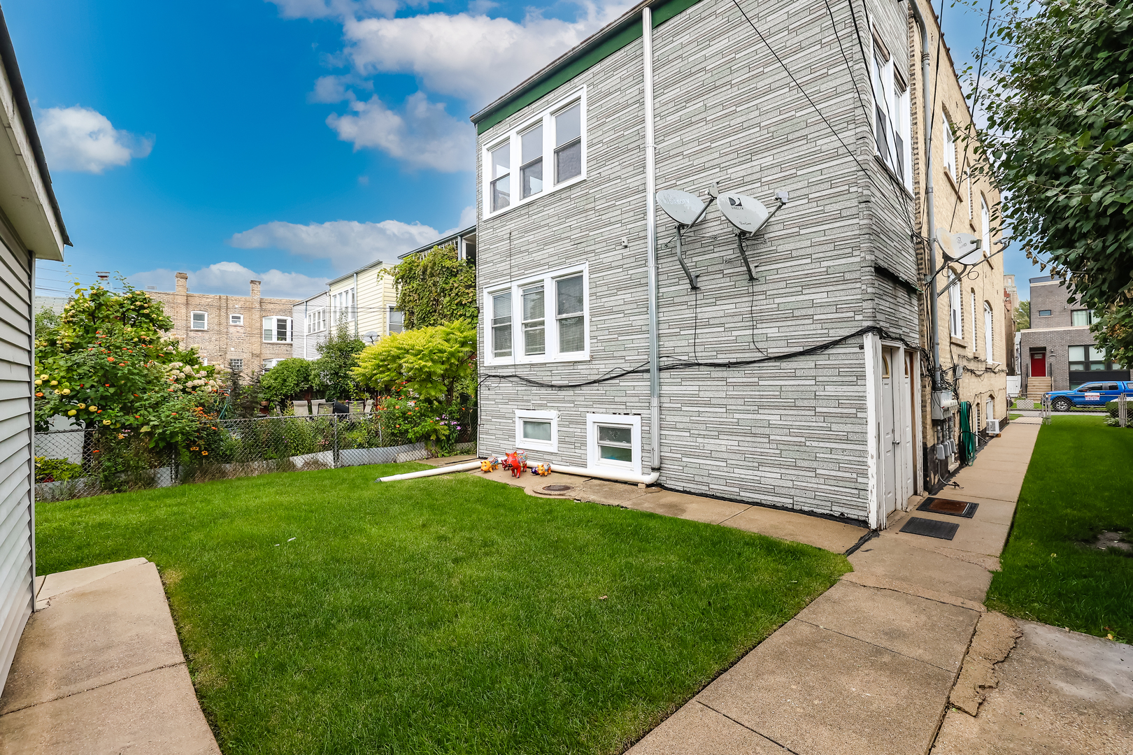 3414 North Ridgeway Avenue Chicago, IL 60618 - Photo 23 of 26 Gallery Image 23