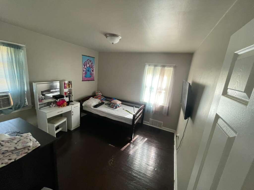 26336 Avondale Street Inkster, MI 48141 - Photo 9 of 18 WhatsApp Image 2026-06-15 at 8.23.01 AM