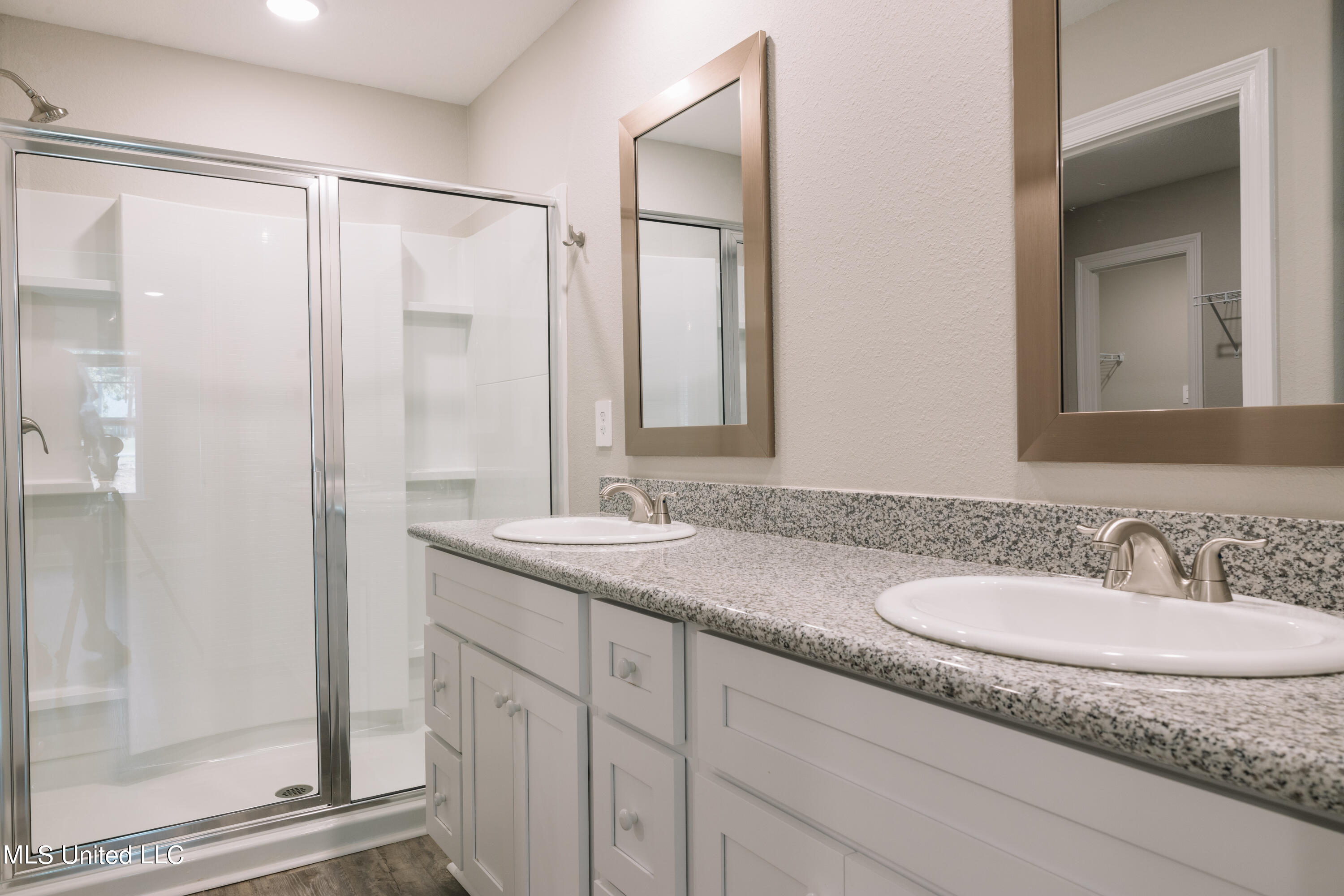 6428 Little Church Road Ocean Springs, MS 39564 - Photo 8 of 10 Primary Bath