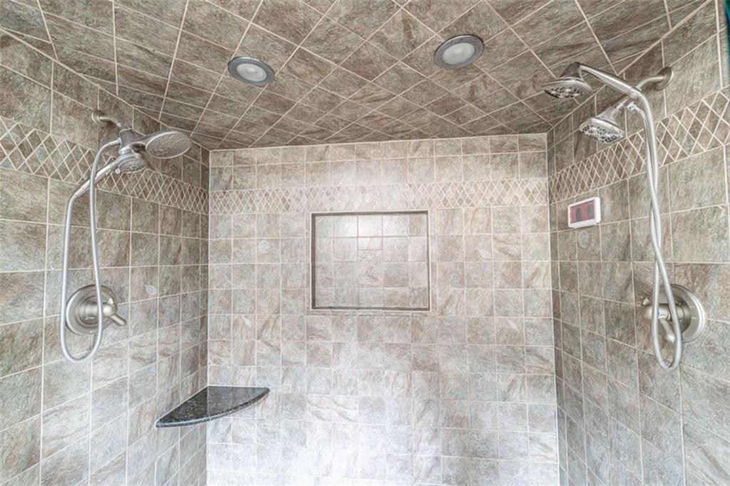 4 Bridgeview Drive Southeast Rome, GA 30161 - Photo 21 of 42 a bathroom with a shower