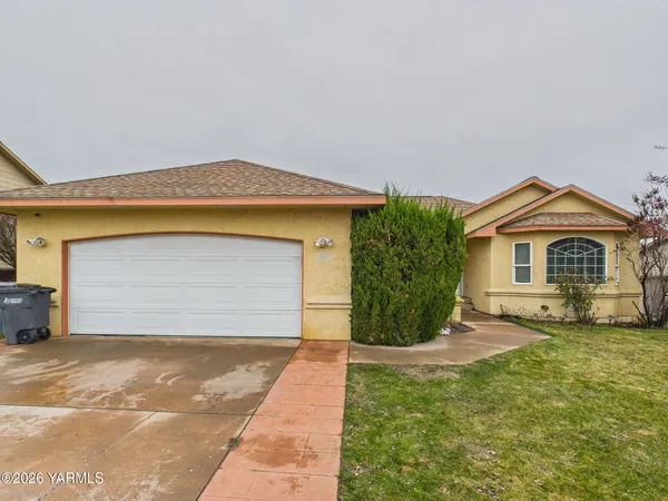 $405,000 | 407 Concord Lane, Zillah, WA 98953