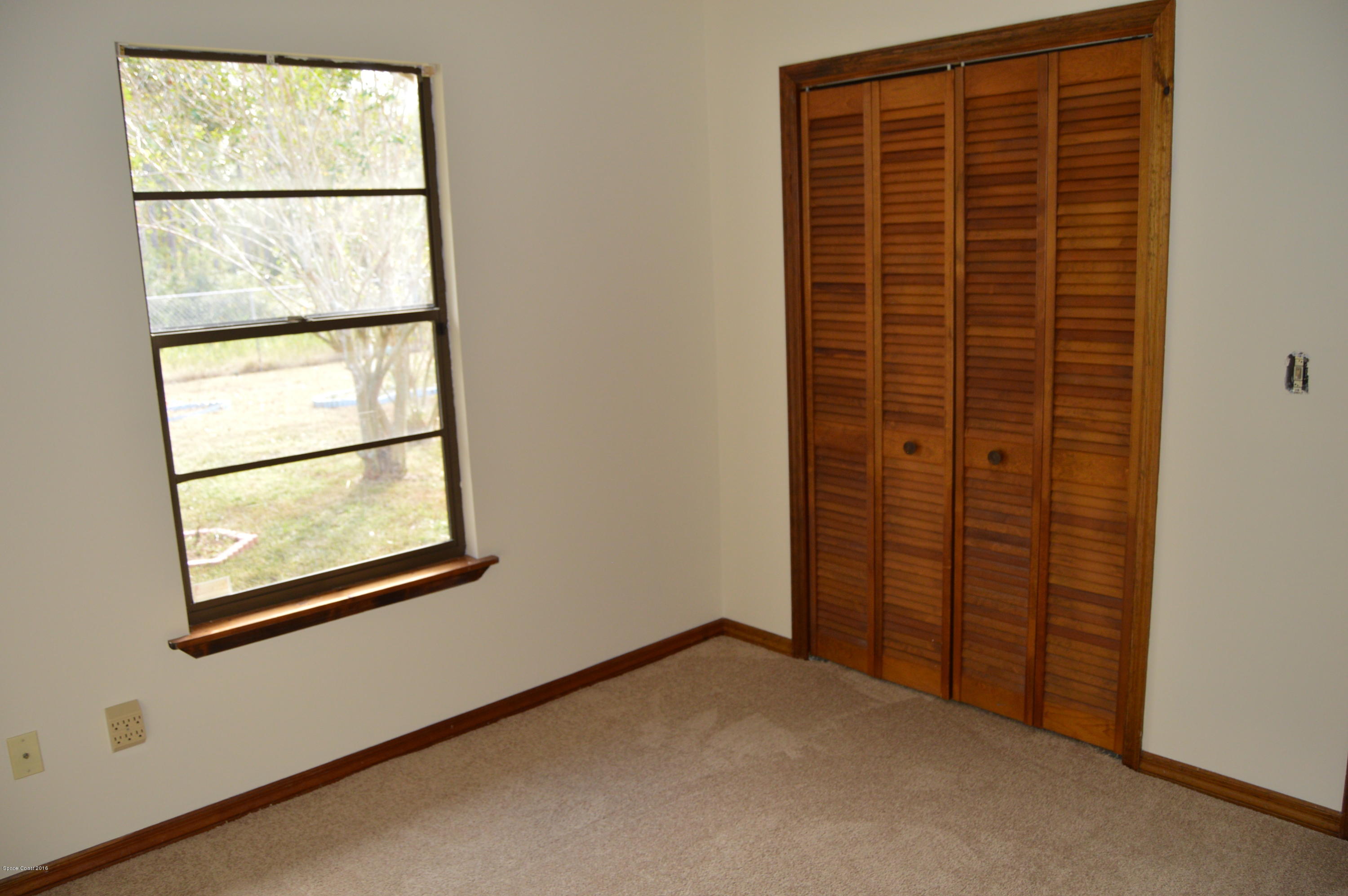 1010 Castile Road Southeast Palm Bay, FL 32909 - Photo 11 of 24 DSC_0560