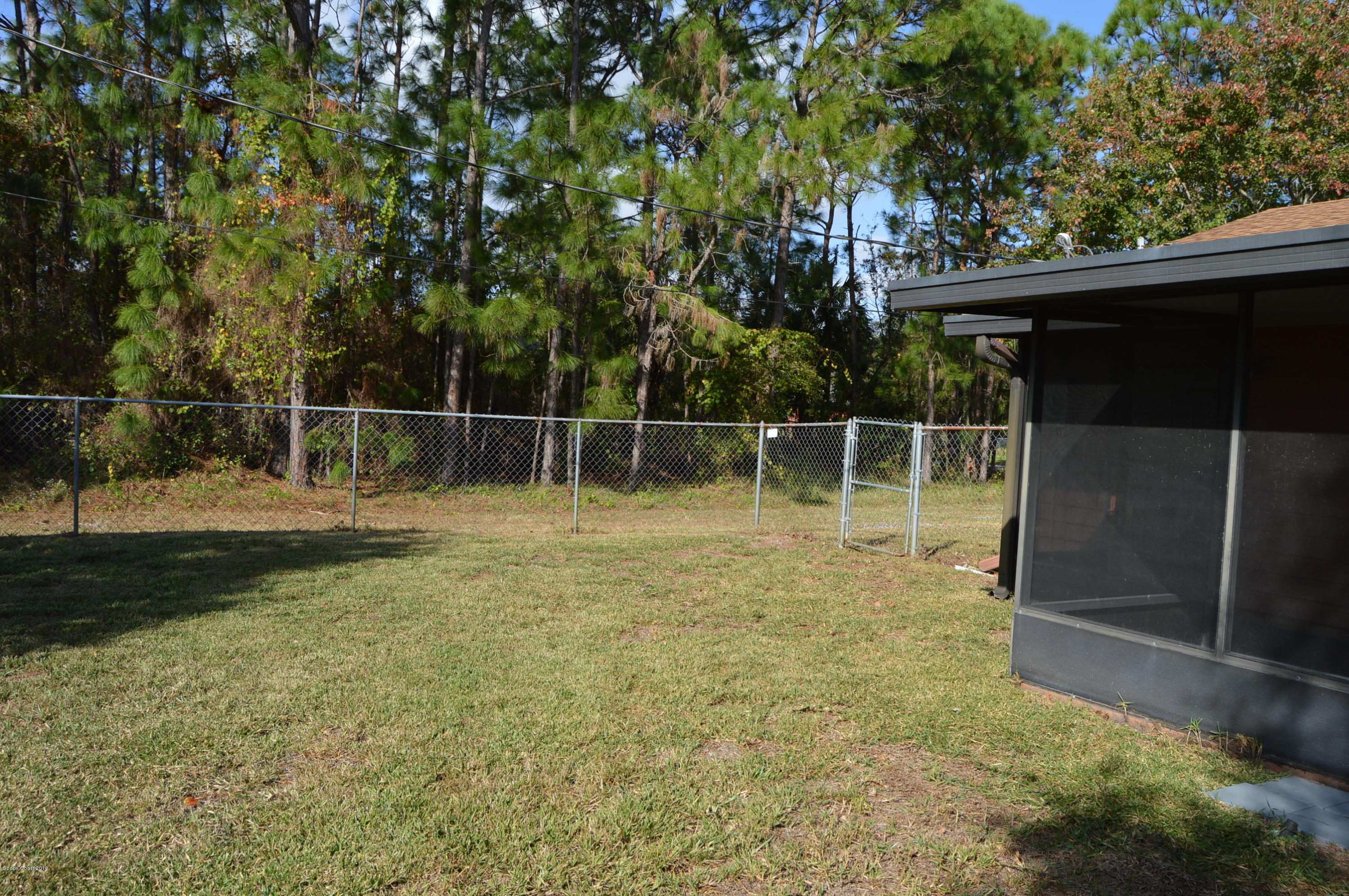 1010 Castile Road Southeast Palm Bay, FL 32909 - Photo 17 of 24 DSC_0591