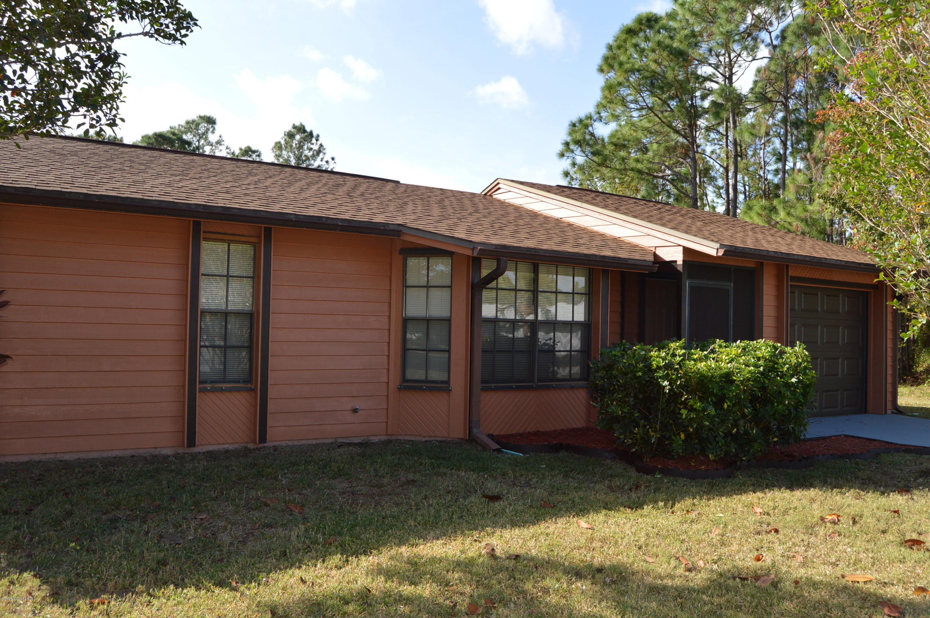 1010 Castile Road Southeast Palm Bay, FL 32909 - Photo 22 of 24 DSC_0602