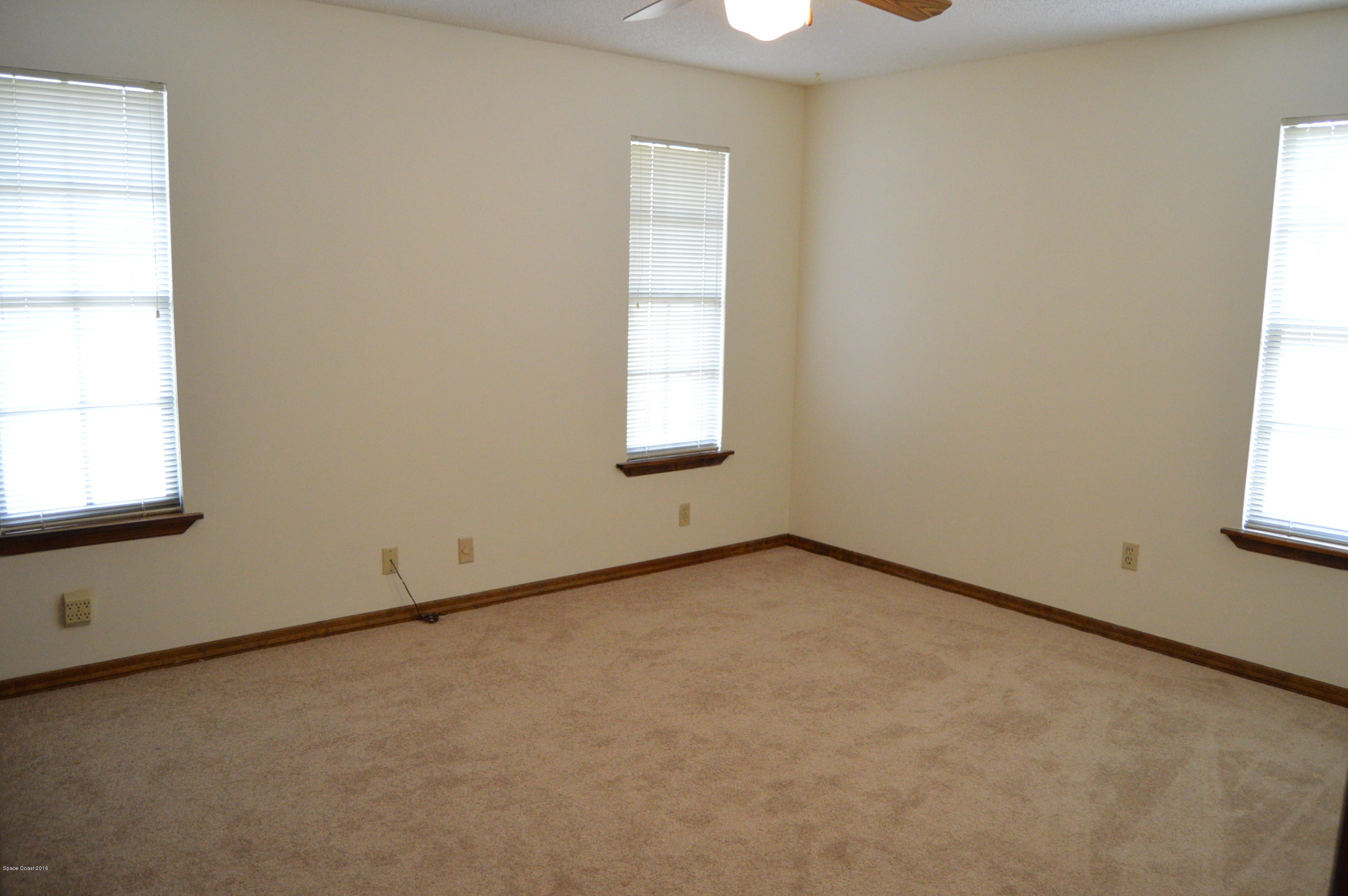 1010 Castile Road Southeast Palm Bay, FL 32909 - Photo 10 of 24 DSC_0555