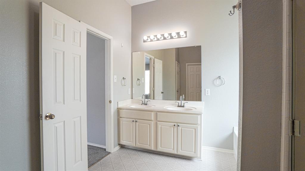 1036 Hampton Drive Forney, TX 75126 - Photo 19 of 30