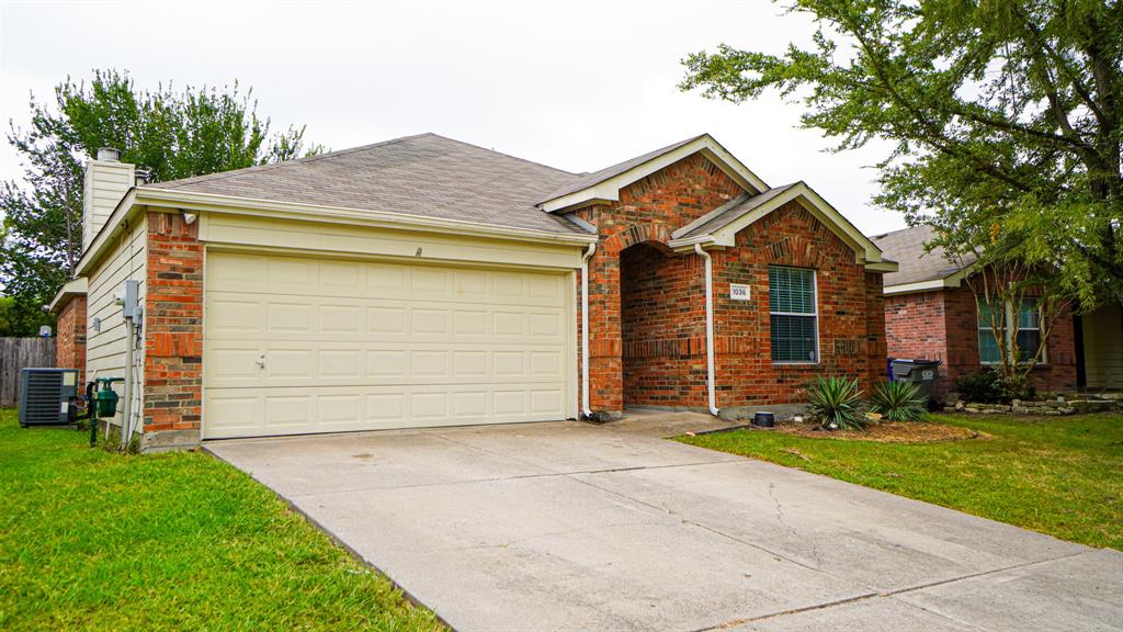 1036 Hampton Drive Forney, TX 75126 - Photo 2 of 30