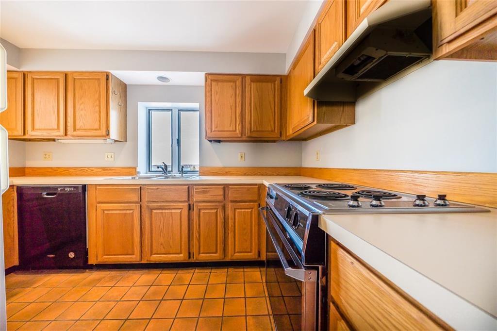 149 Fort Road, Unit 9 South Portland, ME 04106 - Photo 11 of 24 Photo