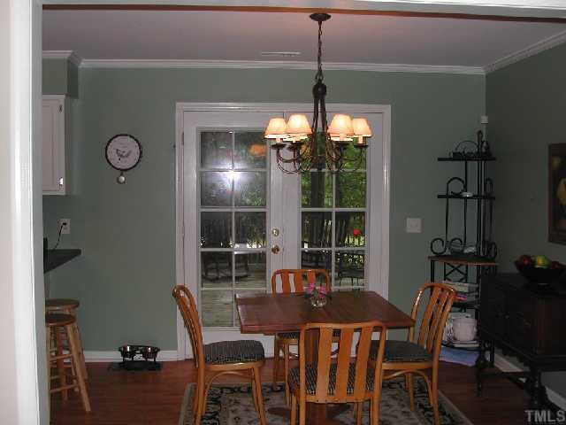 102 Chevron Circle Cary, NC 27513 - Photo 4 of 12