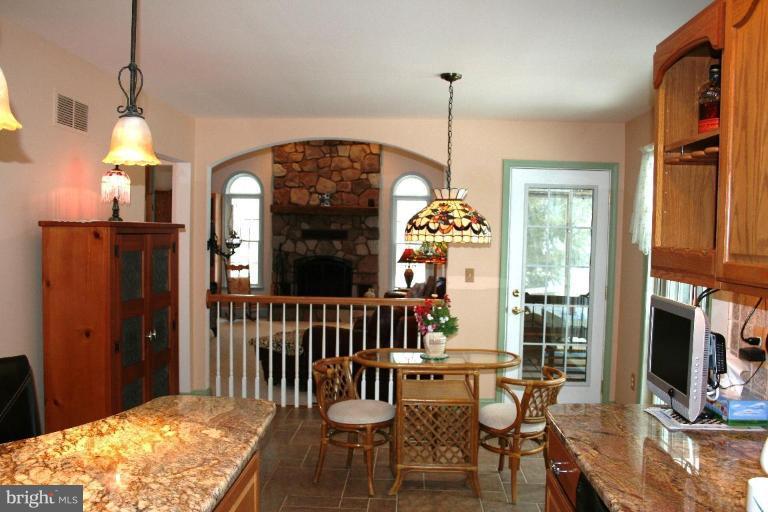 13411 Fork Road Baldwin, MD 21013 - Photo 7 of 30 Breakfast Area