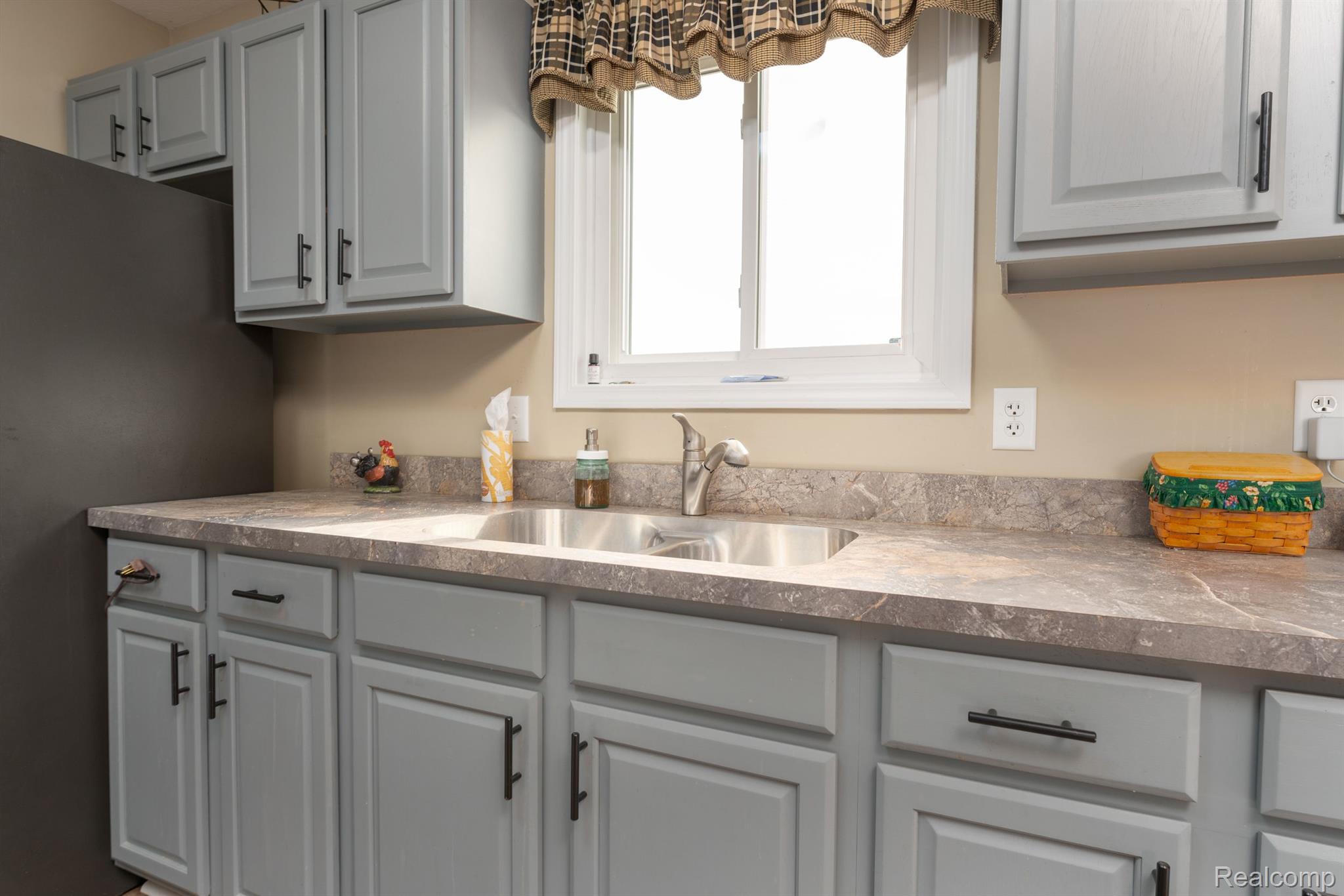10609 East Lovejoy Road Perry, MI 48872 - Photo 21 of 40 Gallery Image 21