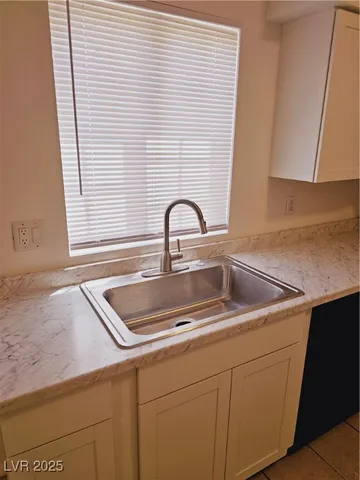 $1,190 | 7066 Burcot Avenue, Unit C61, Las Vegas, NV 89156