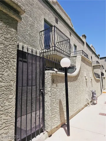$1,190 | 7066 Burcot Avenue, Unit C61, Las Vegas, NV 89156
