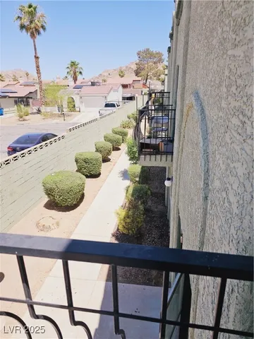 $1,190 | 7066 Burcot Avenue, Unit C61, Las Vegas, NV 89156