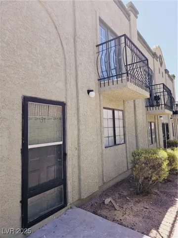 $1,190 | 7066 Burcot Avenue, Unit C61, Las Vegas, NV 89156
