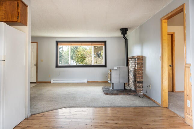 20608 Independence Way Bend, OR 97701 - Photo 13 of 30 Kitchen toward Living Room