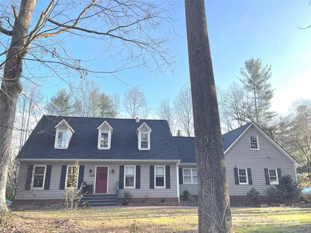 $657,900 | 616 Erkwood Drive, Hendersonville, NC 28739