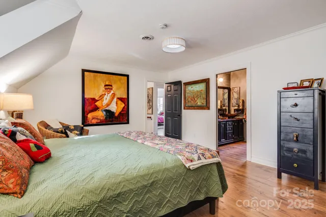 $657,900 | 616 Erkwood Drive, Hendersonville, NC 28739