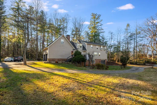 $657,900 | 616 Erkwood Drive, Hendersonville, NC 28739