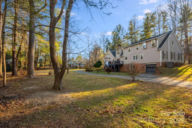 $657,900 | 616 Erkwood Drive, Hendersonville, NC 28739