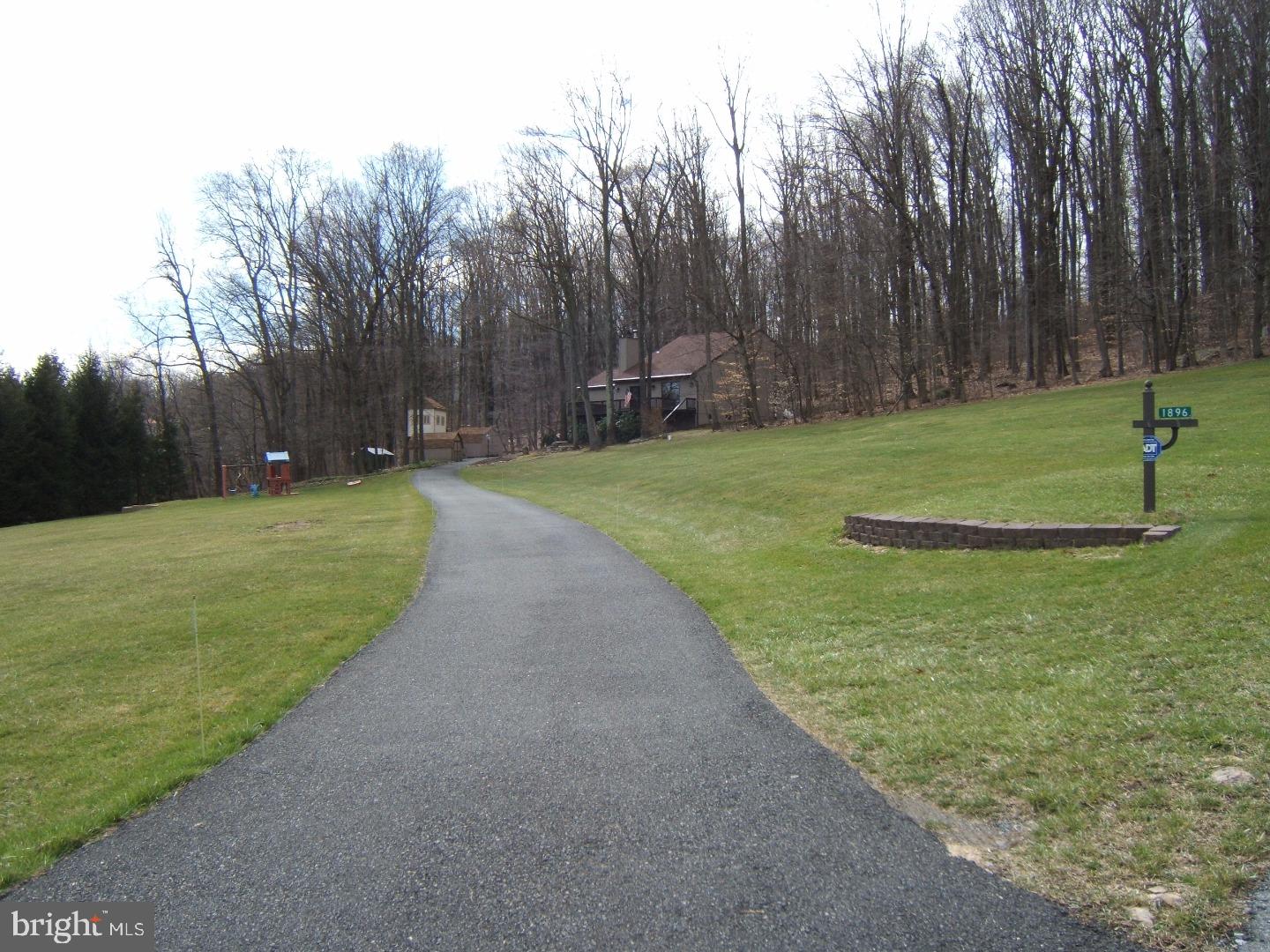 1896 Church View Road Coopersburg, PA 18036 - Photo 6 of 6 Gallery Image 6