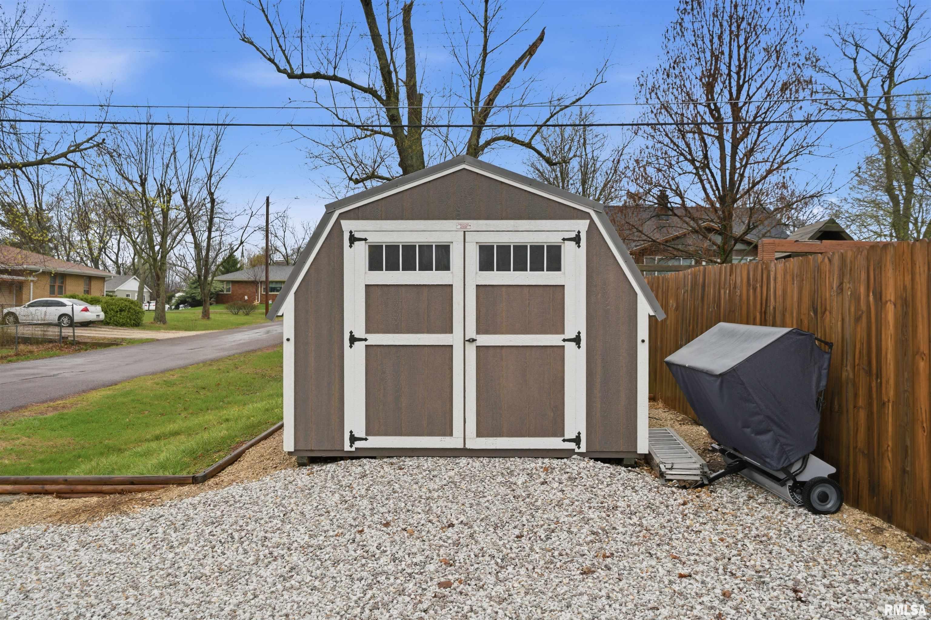 121 Bess Street Washington, IL 61571 - Photo 31 of 31